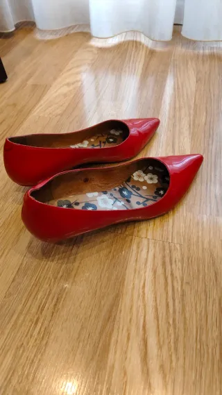 Zapatos rojos tacón bajo talla 40