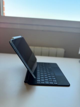 iPad Air 11 4ª Gen (Azul Cielo) + lápiz y teclado