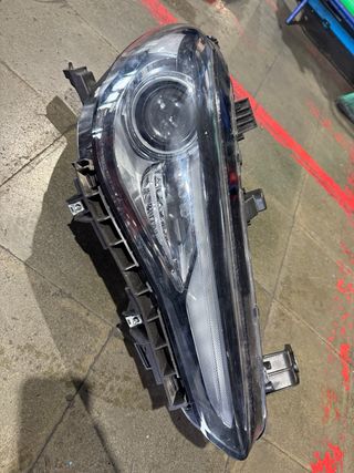 Faro delantero derecho Alfa Romeo Giulia