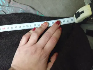 Jersey marrón cuello pico con detalles