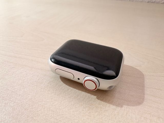 Apple Watch SE (1ª gen) GPS + Cellular - 40mm