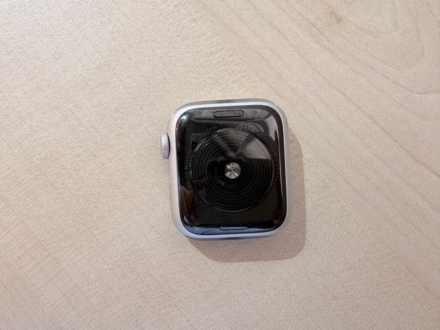 Apple Watch SE (1ª gen) GPS + Cellular - 40mm