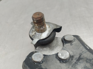 BRAZO SUSPENSION INFERIOR DELANTERO DERECHO PEUGE