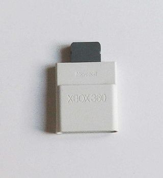 Memory Unit da 64 Mb Microsoft per Xbox 360 Fat