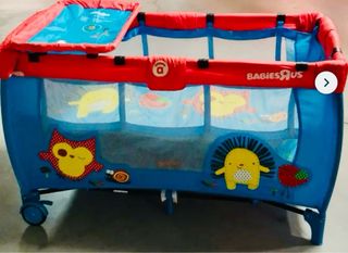 Cuna de viaje con cambiador