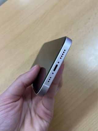 iPhone 13 128GB Rosa con accessori