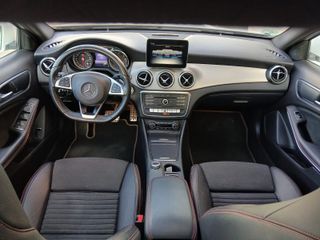 MERCEDES BENZ GLA 200D 2.1136CV