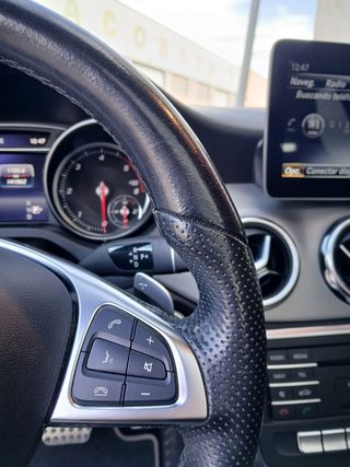 MERCEDES BENZ GLA 200D 2.1136CV