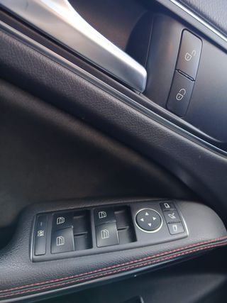 MERCEDES BENZ GLA 200D 2.1136CV