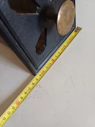 Antiguo Cenicero de fundición para cocina de leña