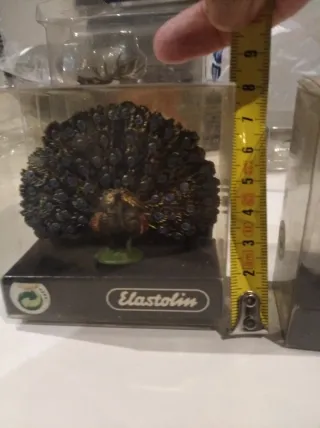 Figuras realistas pavos y pavo real Belén
