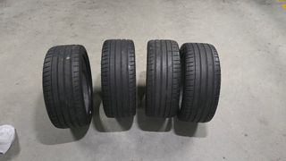 Neumáticos Michelin Pilot Sport 4S 235 / 35 ZR19