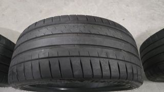 Neumáticos Michelin Pilot Sport 4S 235 / 35 ZR19