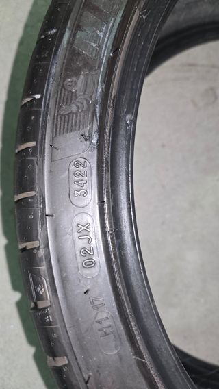 Neumáticos Michelin Pilot Sport 4S 235 / 35 ZR19