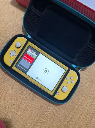 Nintendo Switch y Switch Lite Amarilla