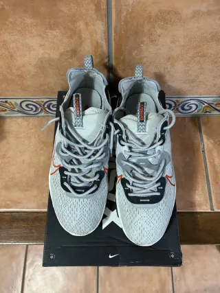 Zapatillas Nike React Vision Gris