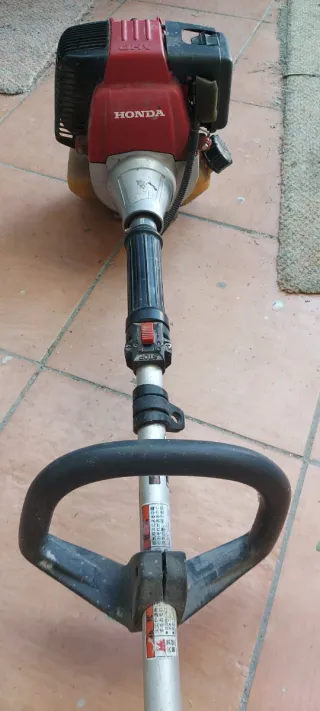 Desbrozadora Honda ,no funciona, para piezas.