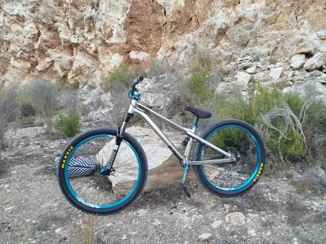 Bicicleta Dirt Jump