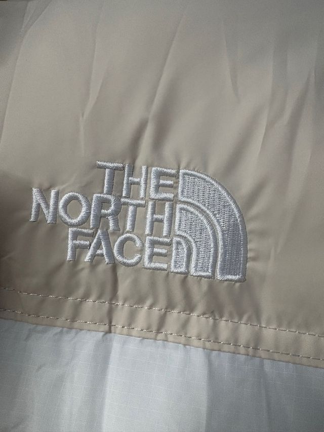 Chaqueta The North Face Beige y Blanca