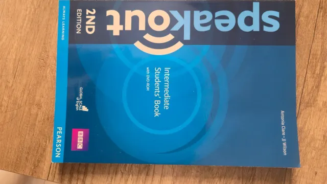 SPEAKOUT INTERMEDIATE 2ND EDITION STUDENTS' BOO...