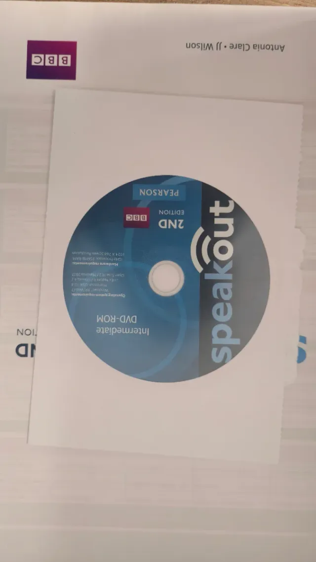 SPEAKOUT INTERMEDIATE 2ND EDITION STUDENTS' BOO...