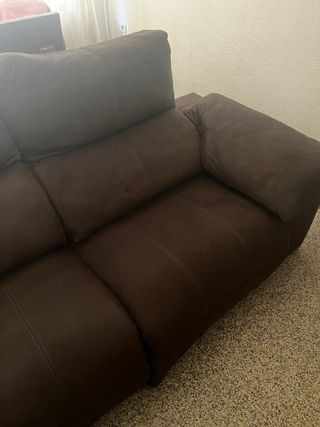 Sofá reclinable eléctrico marrón
