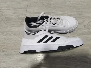 Zapatilla Adidas Blanca Casi Nueva