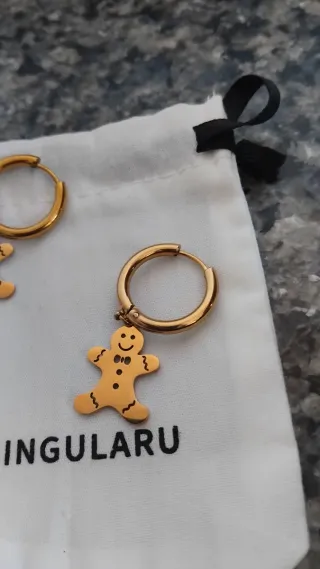 Collar, pendientes y pulsera de acero