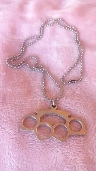 Collar de Puño Americano.