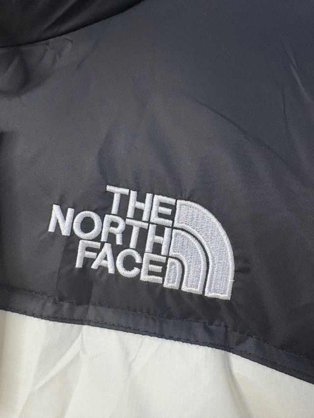 Chaqueta The North Face Negra y Blanca Talla M