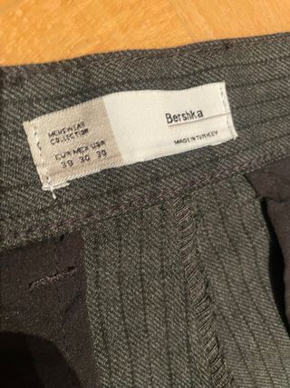 Pantaloni Bershka misto lana  tg.38eur/42 ita.