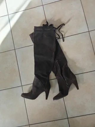 Stivali sopra ginocchio in camoscio marrone n.39