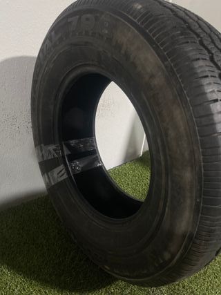245 70 16 107H  KUMHO RADIAL 798