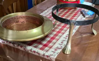 Braciere antico in metallo e ottone