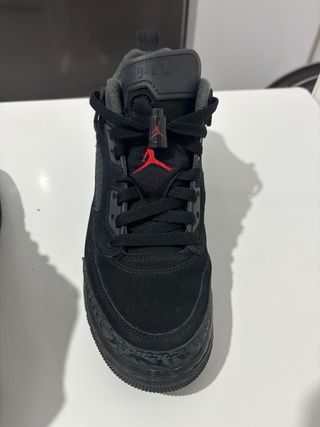 Tenis Jordan Negro y Gris