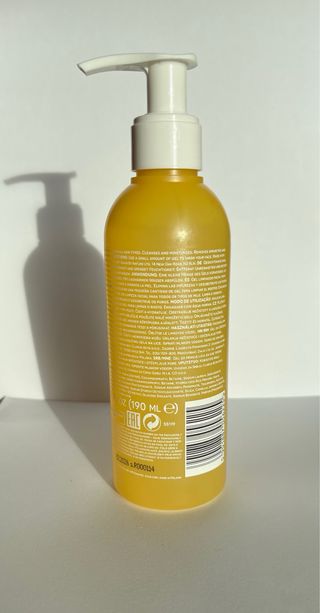 Pack de limpiador y serum de ziaja vitamina C.B3