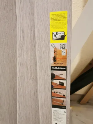 Rodapié madera gris