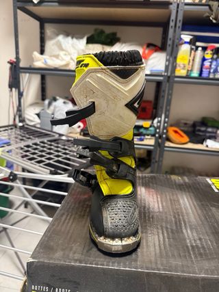 Botas Motocross Niños Shot Negras y Amarillas nu30