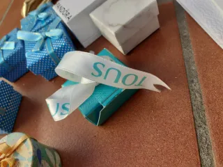 Cajas vacias de relojes y anillos