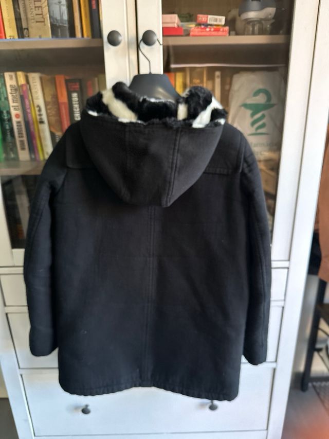 Abrigo Zara Negro con Forro Rayas