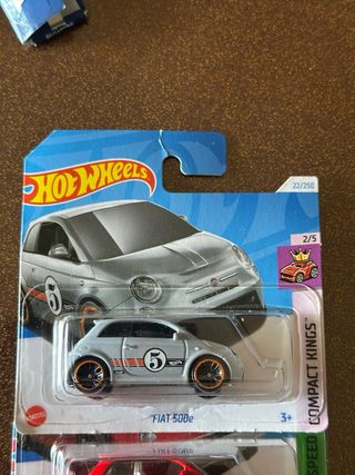 Hot Wheels Fiat 500 4 pezzi
