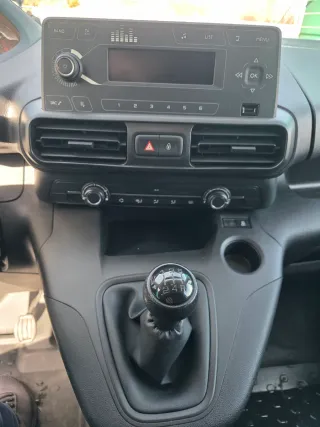 Peugeot Partner 2021