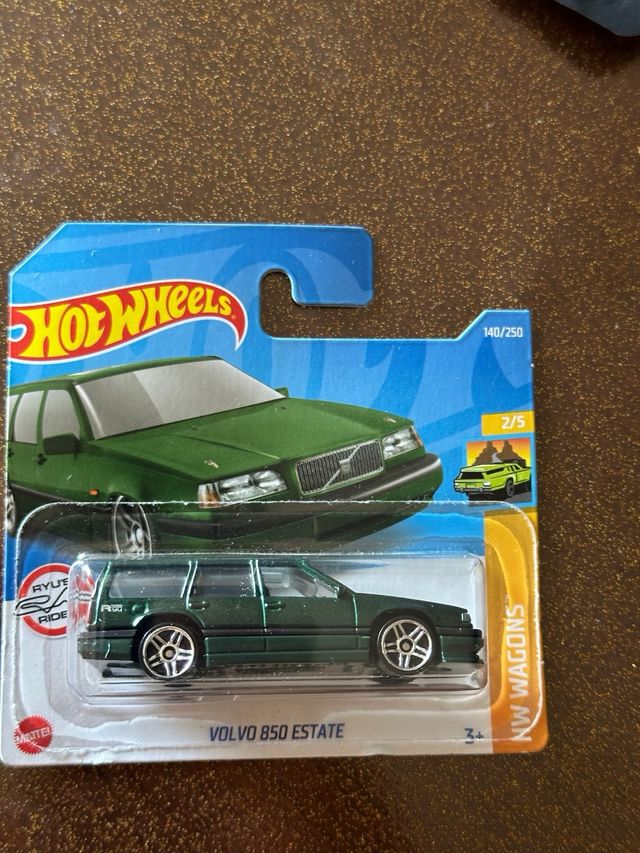 Hot Wheels Volvo 850 Estate 2 pezzi