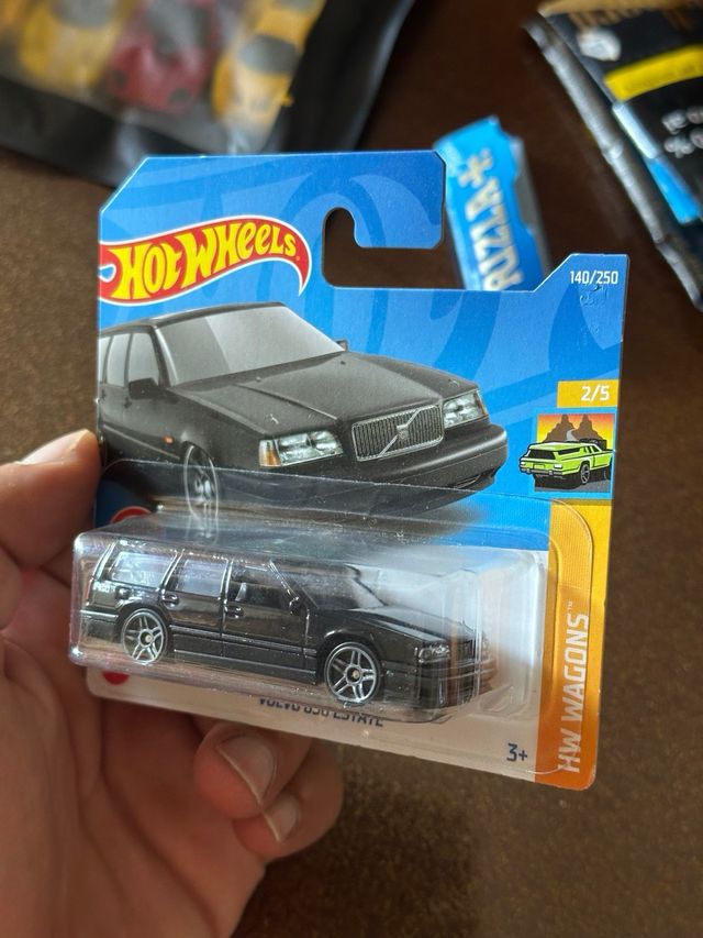 Hot Wheels Volvo 850 Estate 2 pezzi
