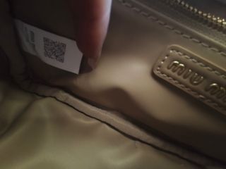 Borsa Miu Miu beige preziosa ed elegante