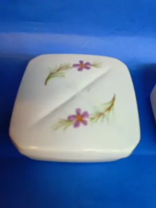 Cajas de porcelana decoradas retro