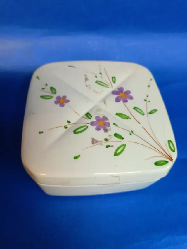 Scatole di porcellana decorate retrò