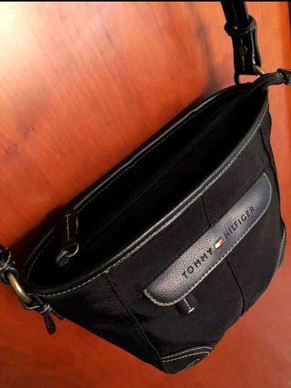 Bolso Tommy Hilfiger Negro