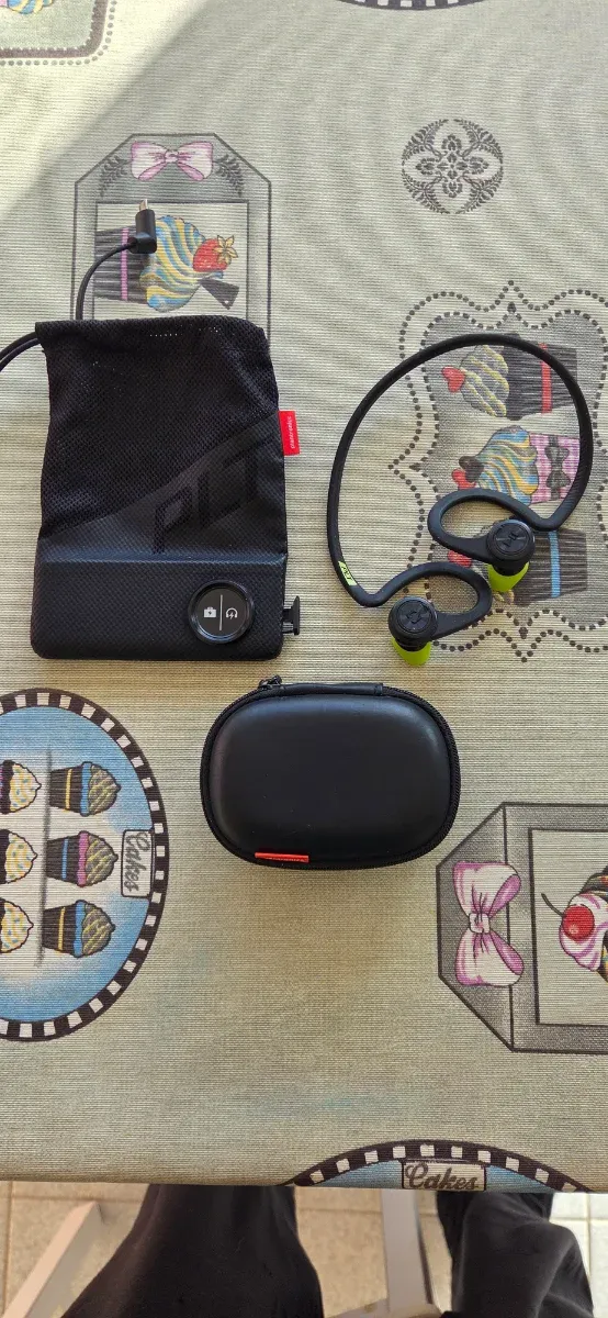 Auriculares Marca plantronics deporte