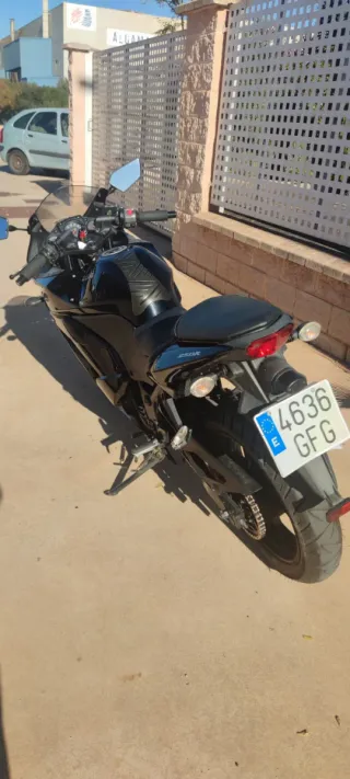 Kawasaki Ninja 250R Negra